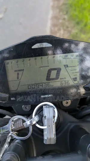 নতুন সুজুকি ২০২৪ কালো