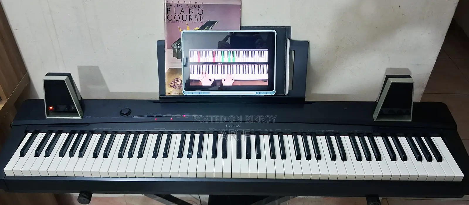 Casio Privia Px-135 Hammer Action Touch-Sensitive Digital Piano