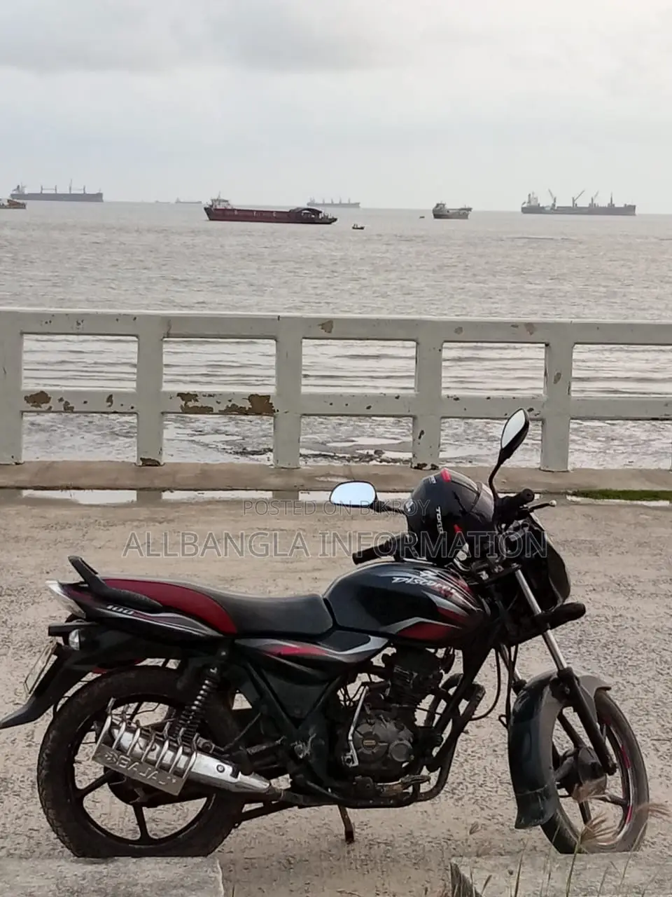 Bajaj Discover 100 2017 Black