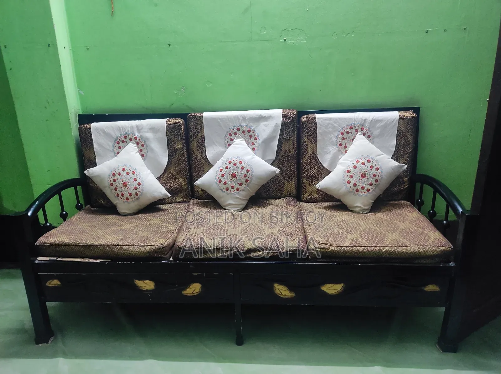 Bed and Sofa Set