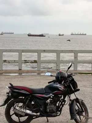 Bajaj Discover 100 2017 Black