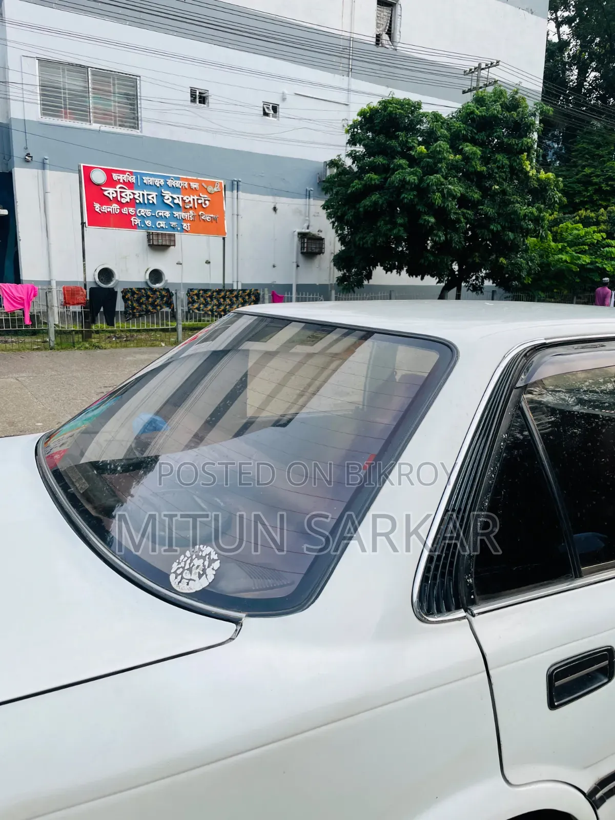 টয়োটা করোলা ১৯৯১ সাদা