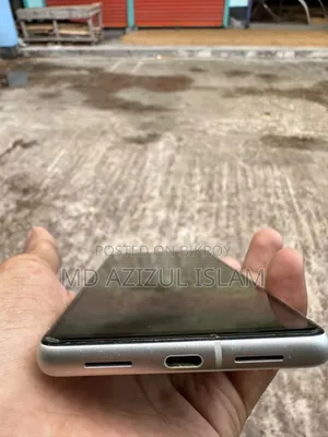 Mobile Phone 128 GB