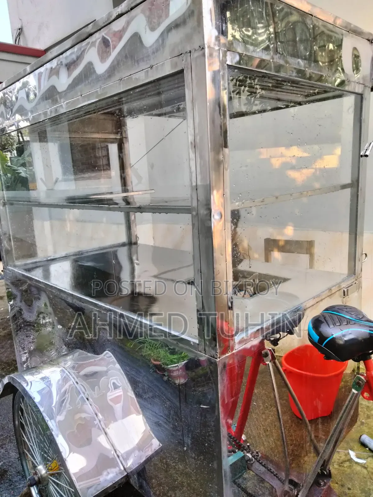 Food Cart, entirely stainless steel, no iron used