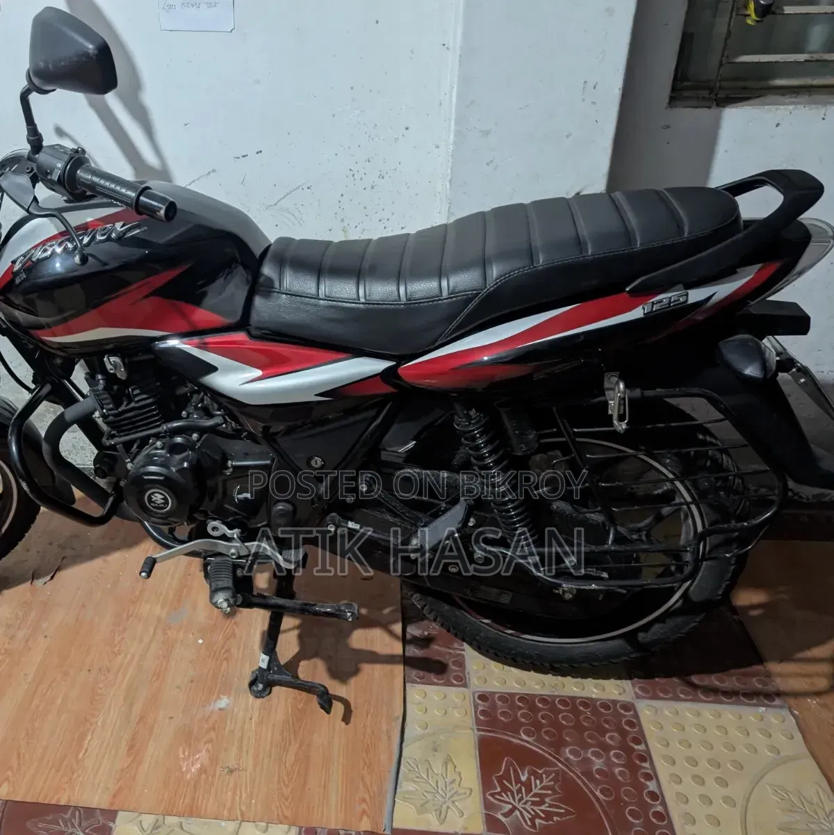 Bajaj Discover 125 2024 Black