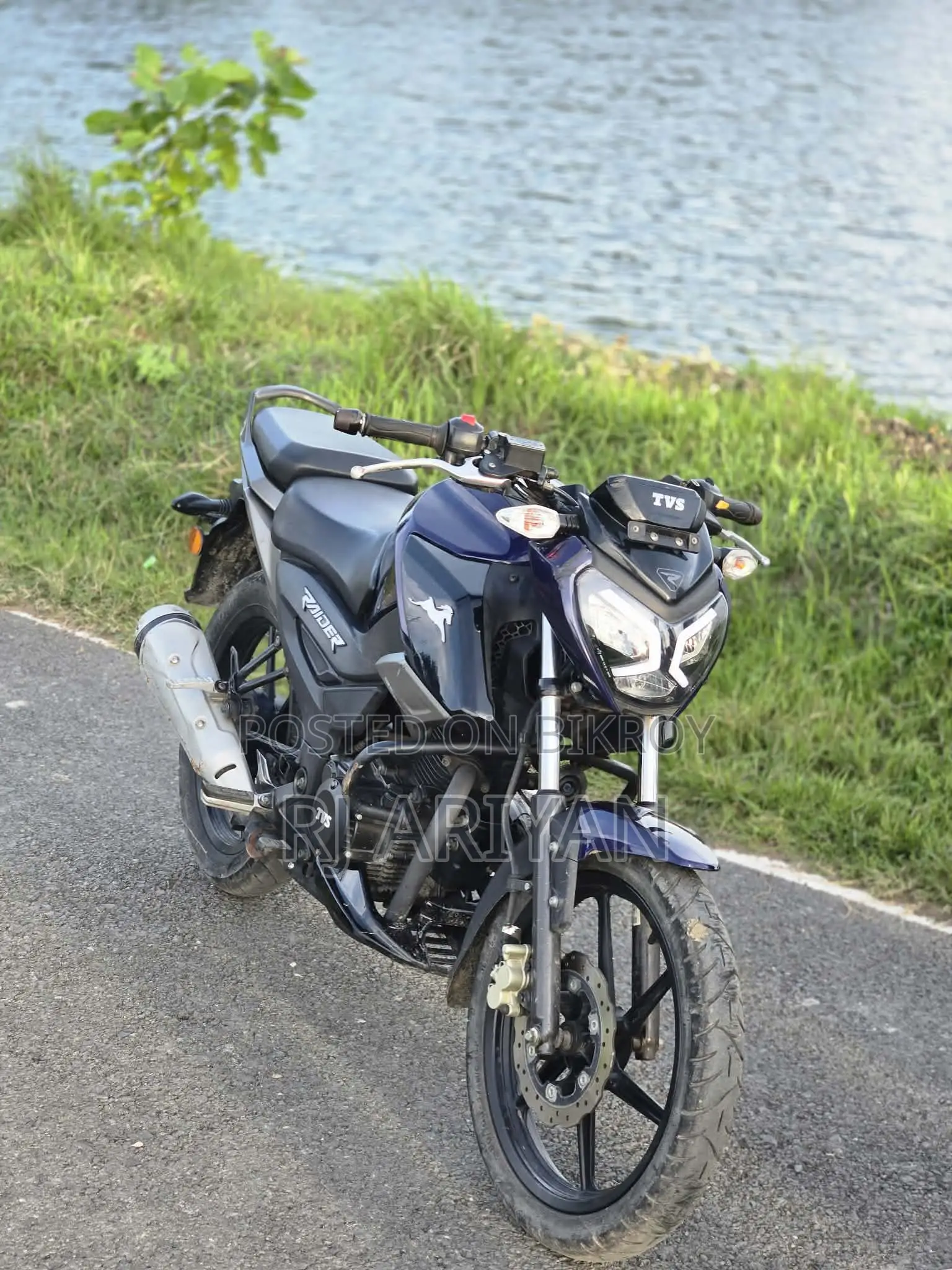TVS Raider 125 2024 Blue