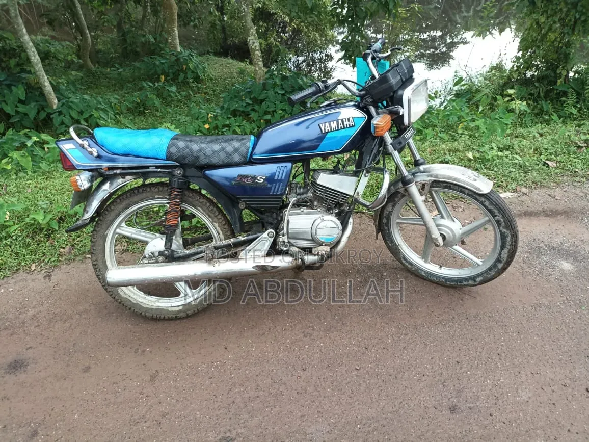 Yamaha 1998 Blue
