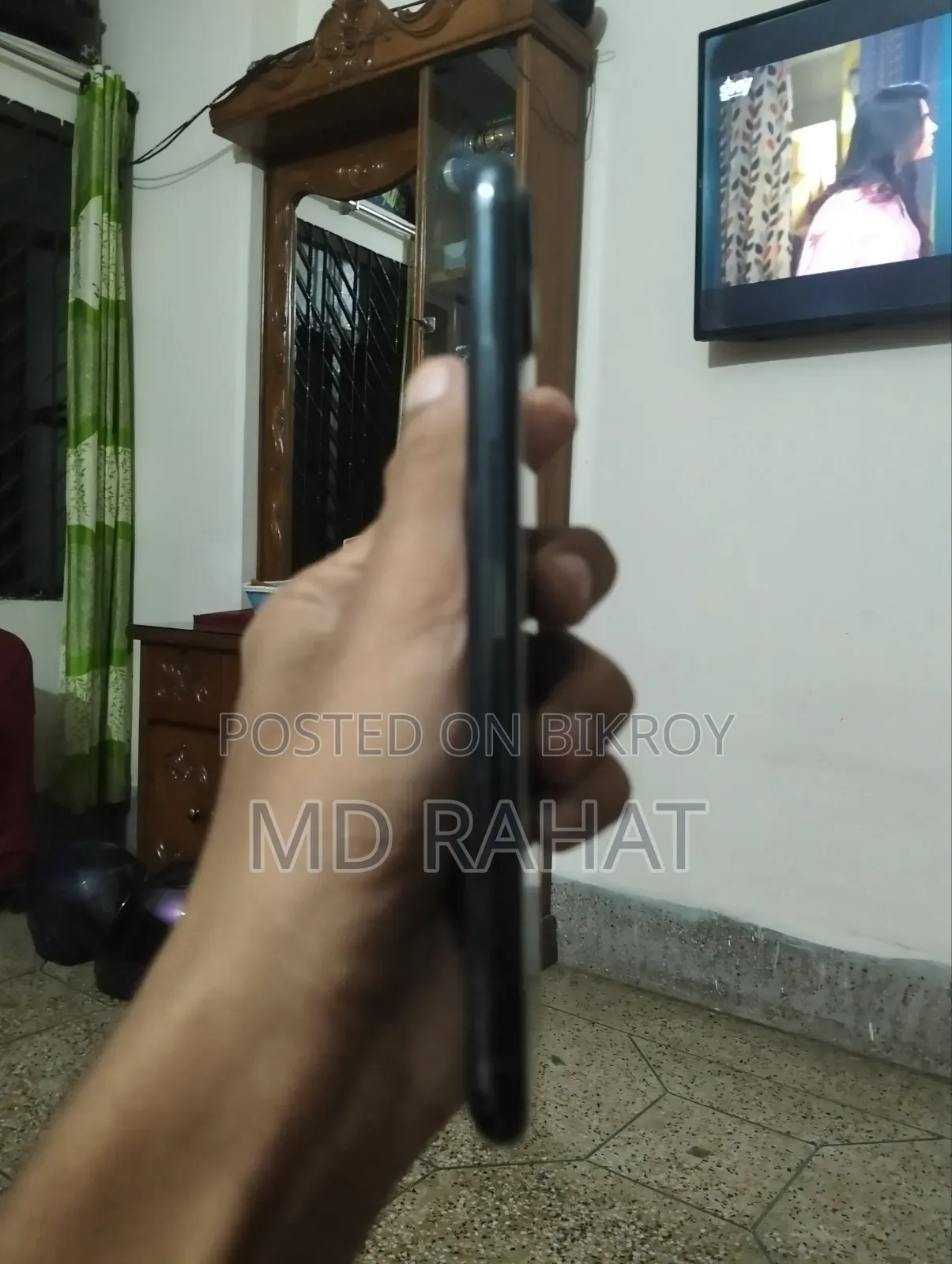 অ্যাপল আইফোন ১১ প্রো ম্যাক্স ৬৪ জিবি ব্ল্যাক