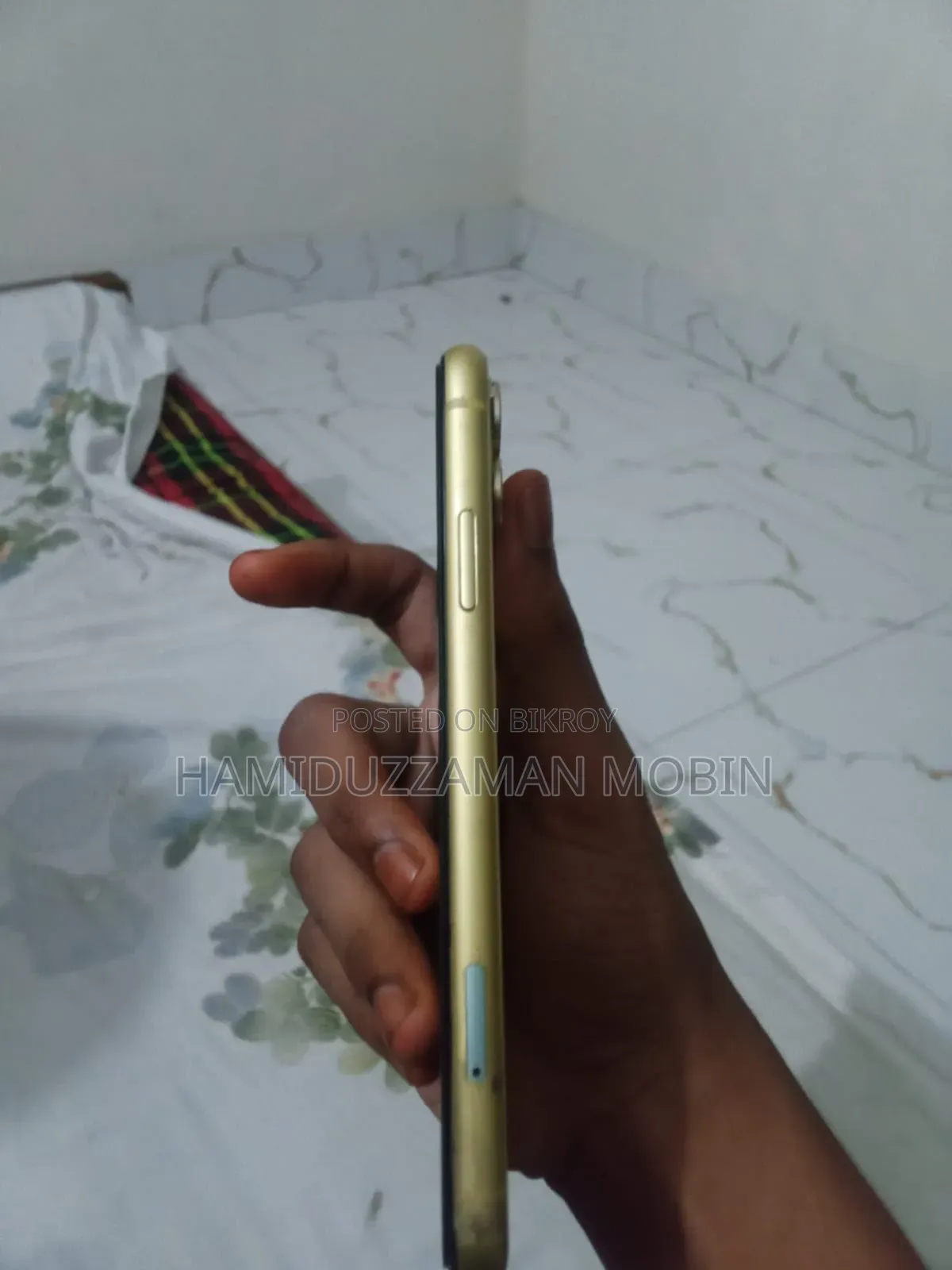 New Apple iPhone 11 128 GB Yellow