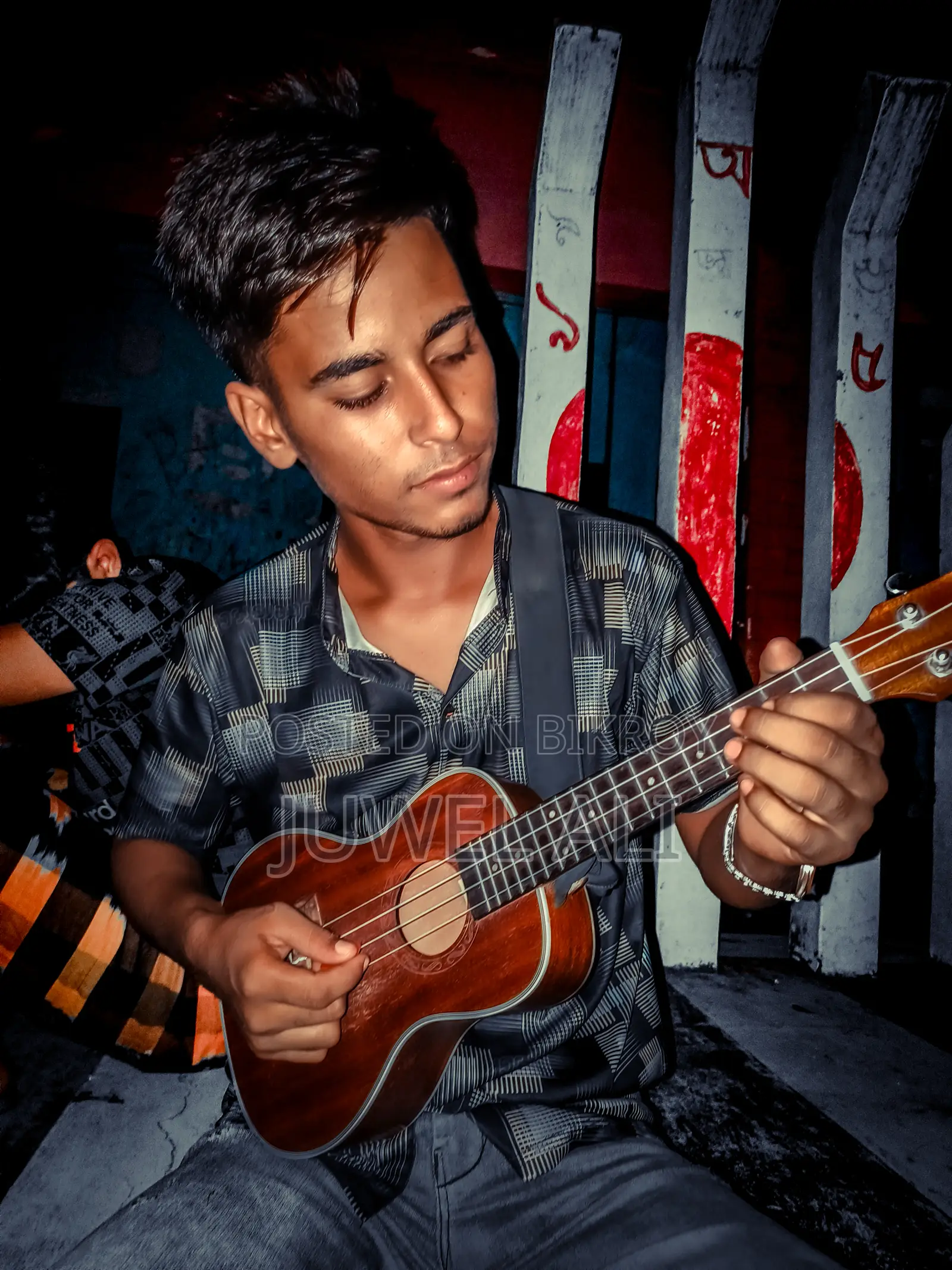 Ukulele Sell Post