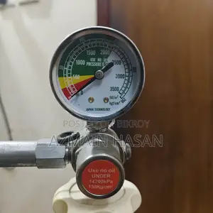 Oxygen Cylinder and Mask
