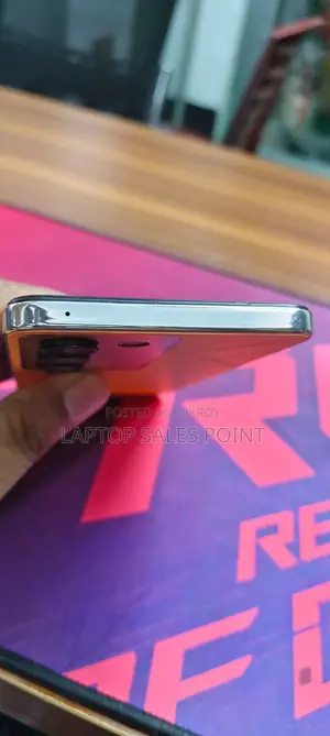Vivo Y200e 128 GB Orange