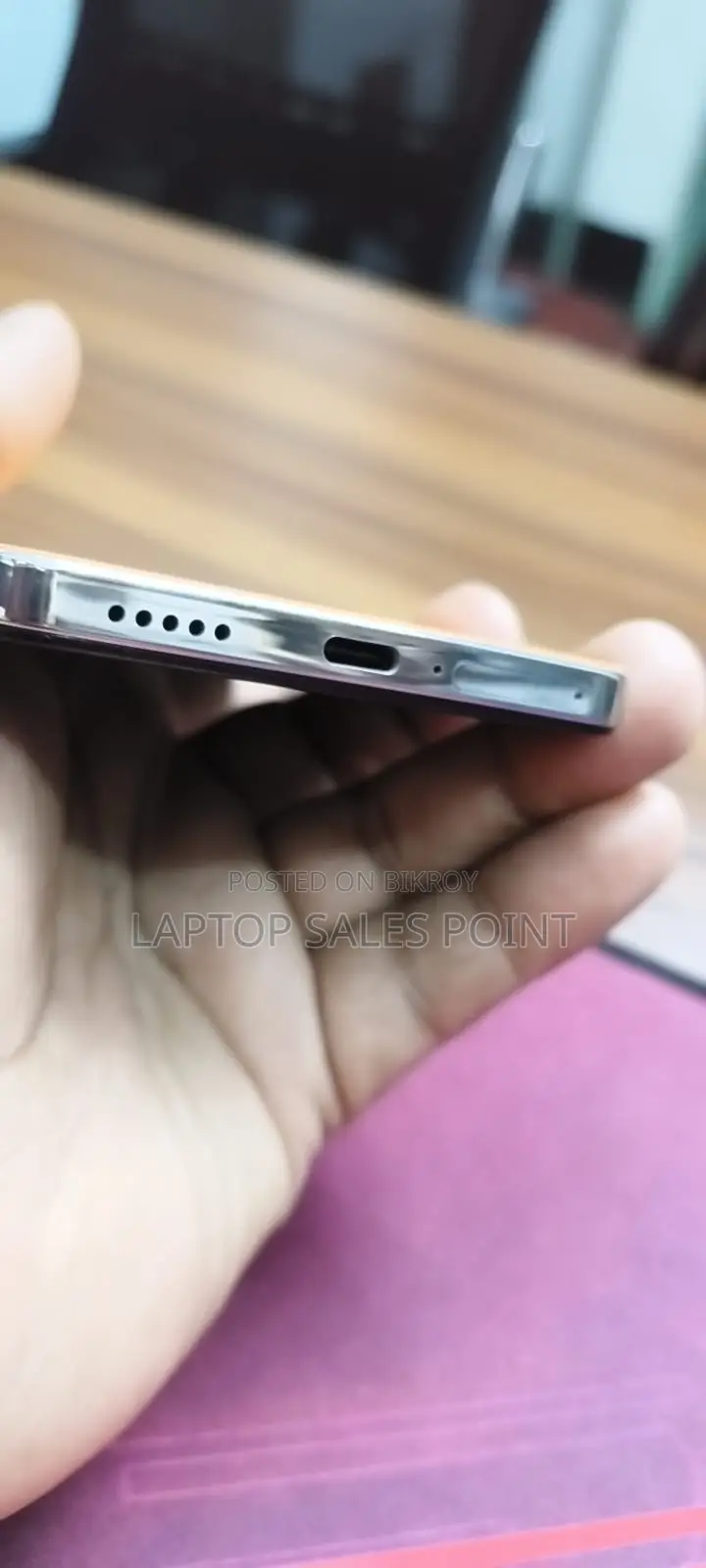 Vivo Y200e 128 GB Orange