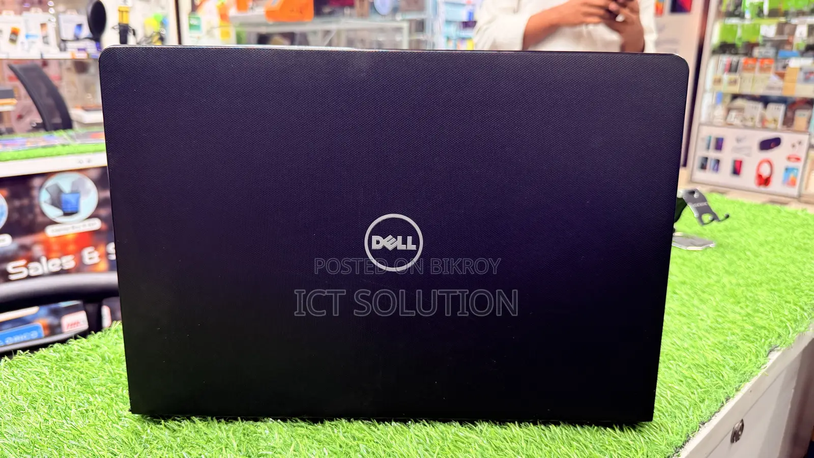 Laptop Dell Vostro 15 3568 8GB Intel Core I3 SSD 128GB