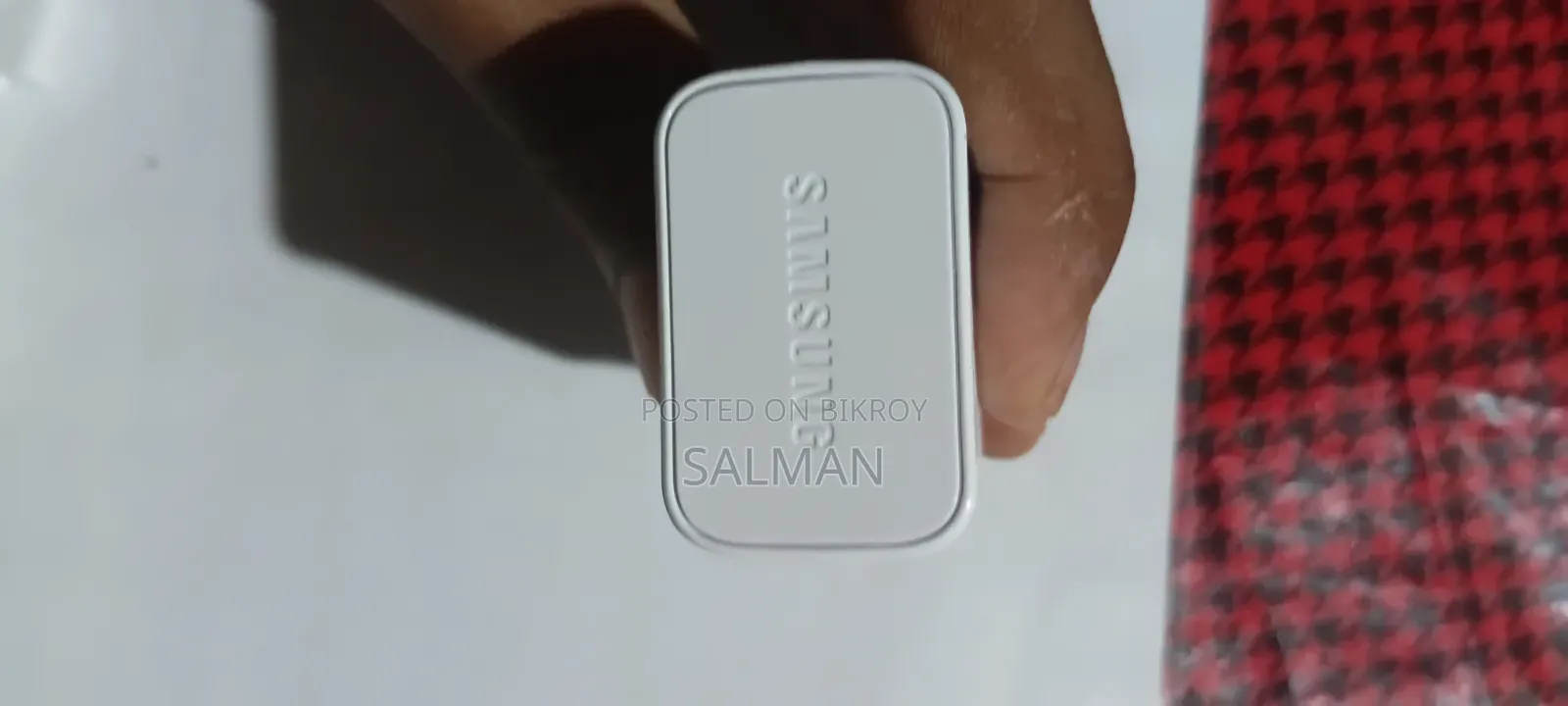 100% Official Box Charger and Cable
