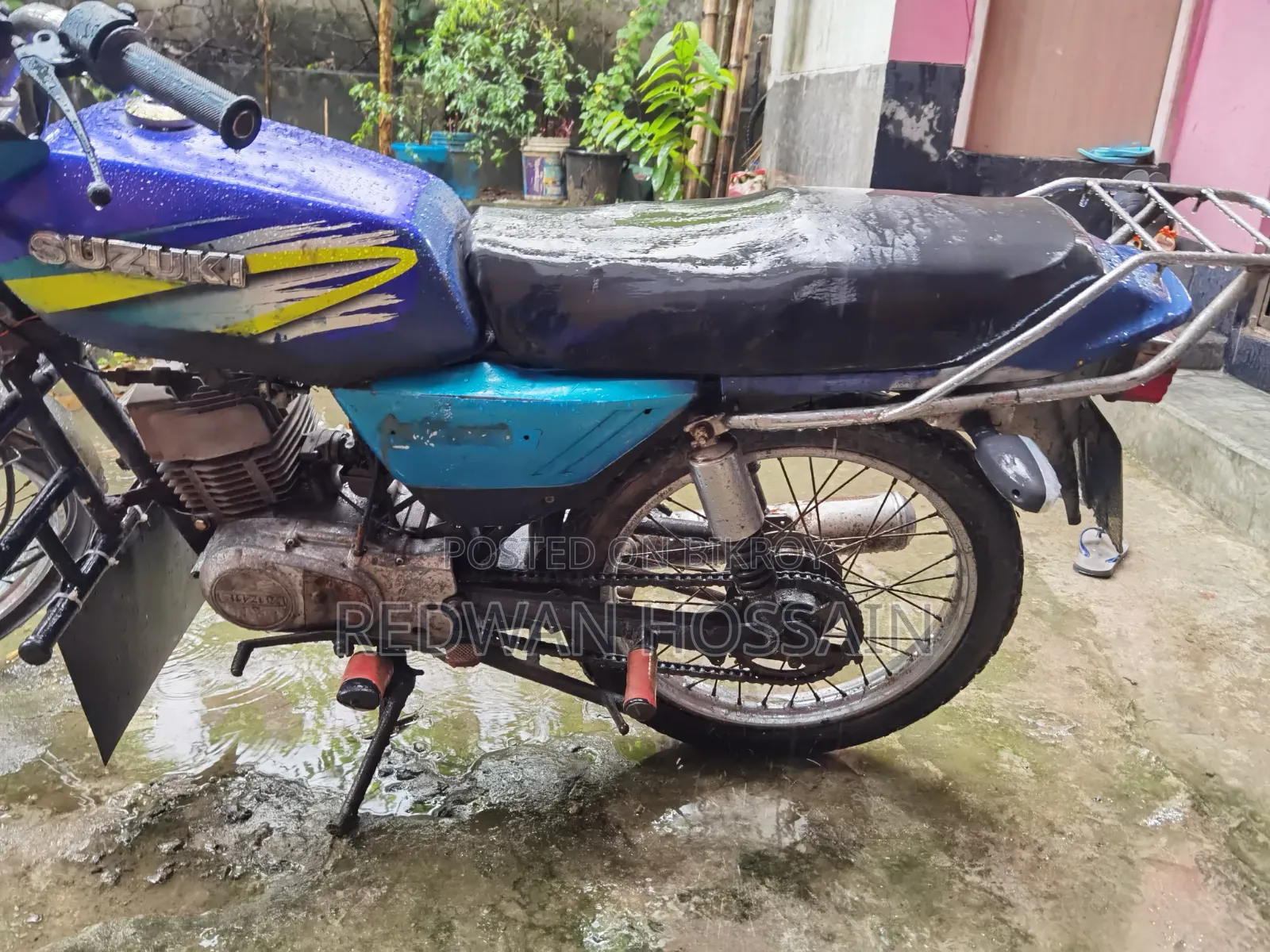 Suzuki 2000 Blue