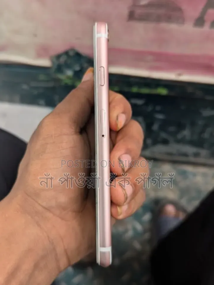 New Apple iPhone 6s 128 GB White