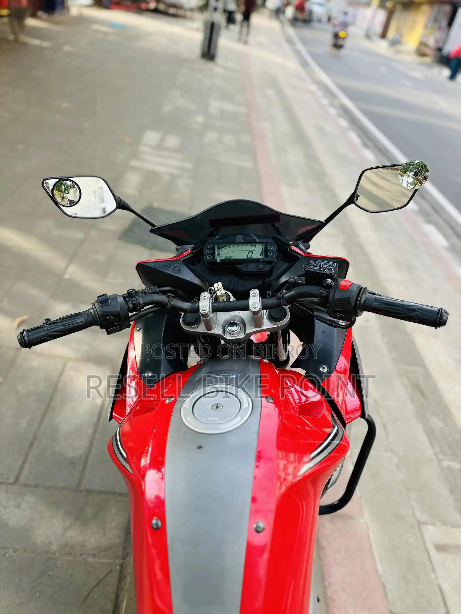 Yamaha 2022 Red