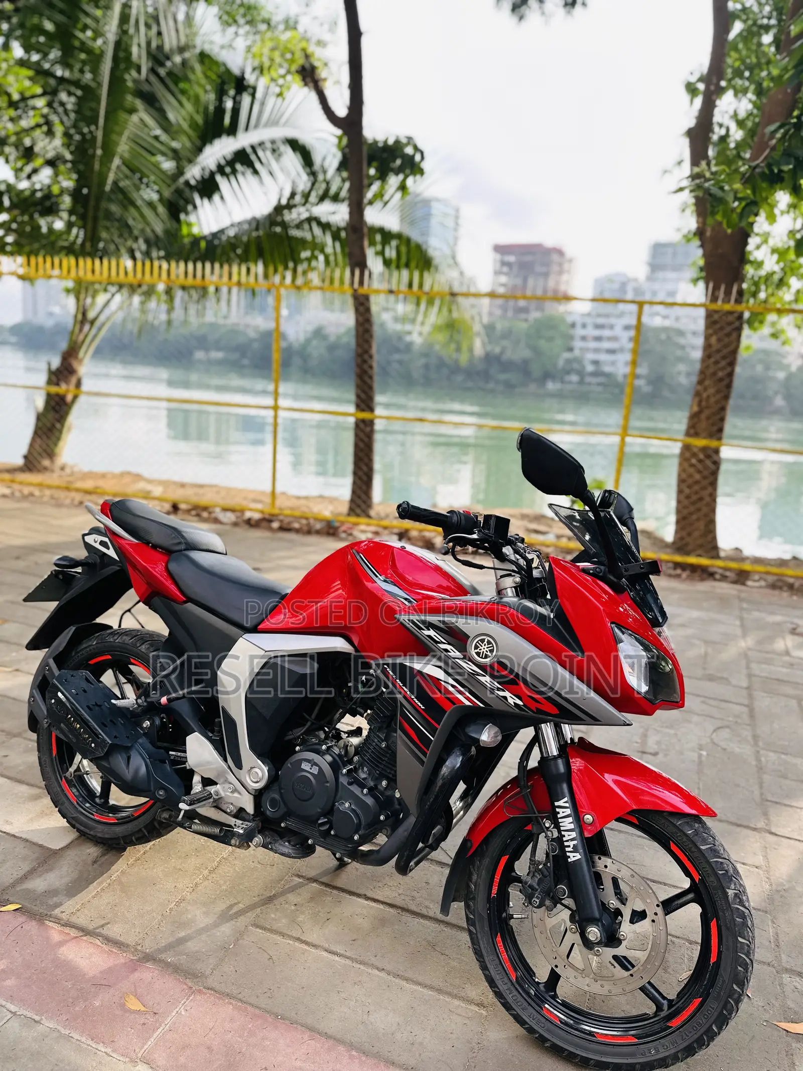 Yamaha 2022 Red