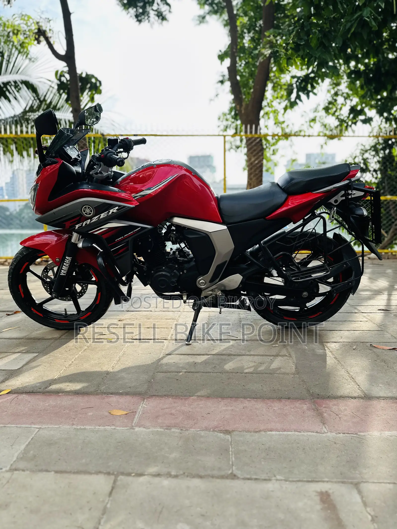 Yamaha 2022 Red