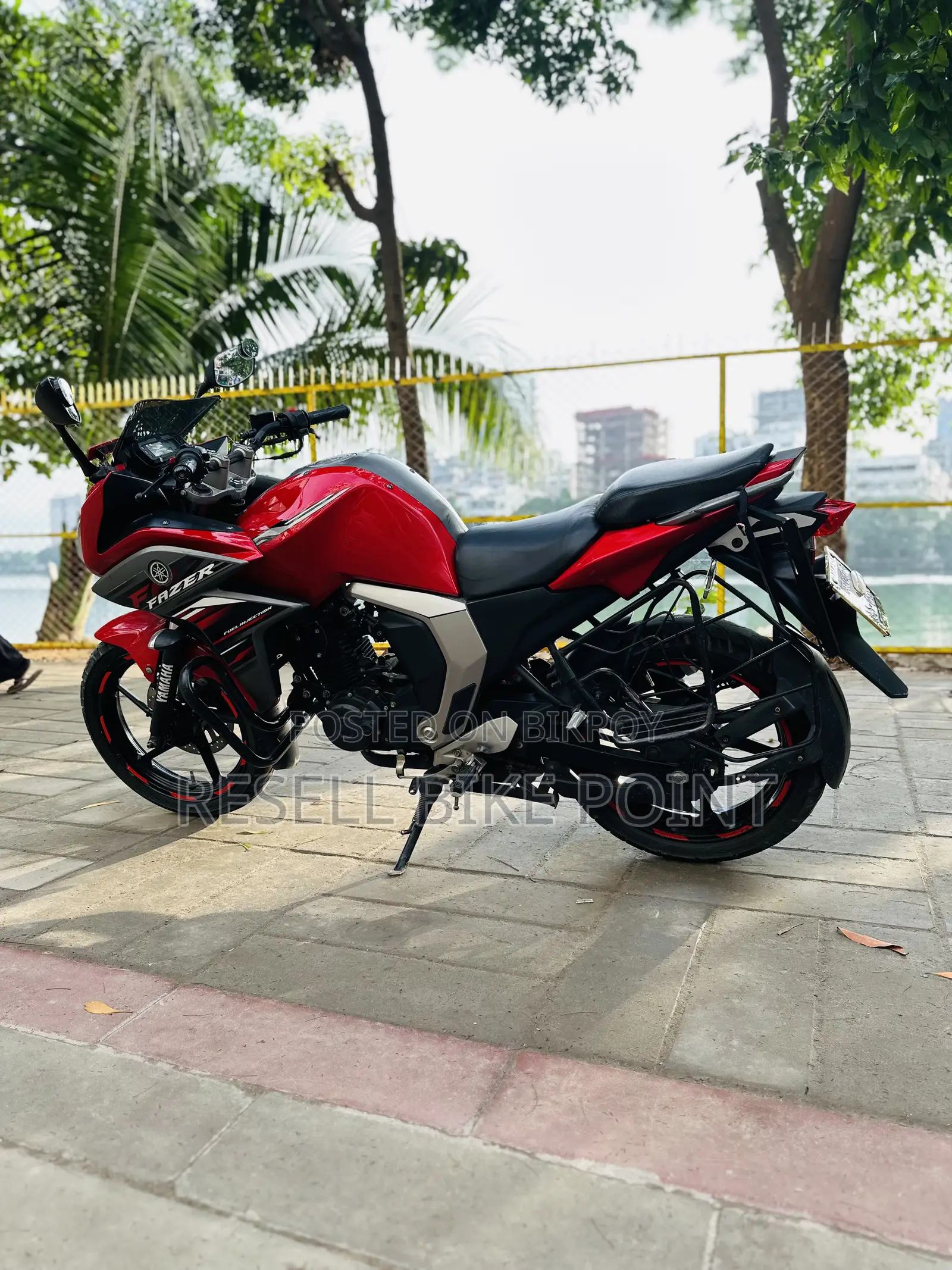 Yamaha 2022 Red