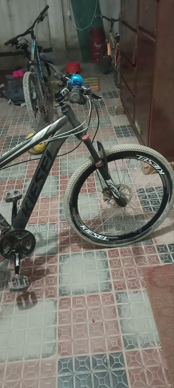 বাইসাইকেল বিক্রি হবে