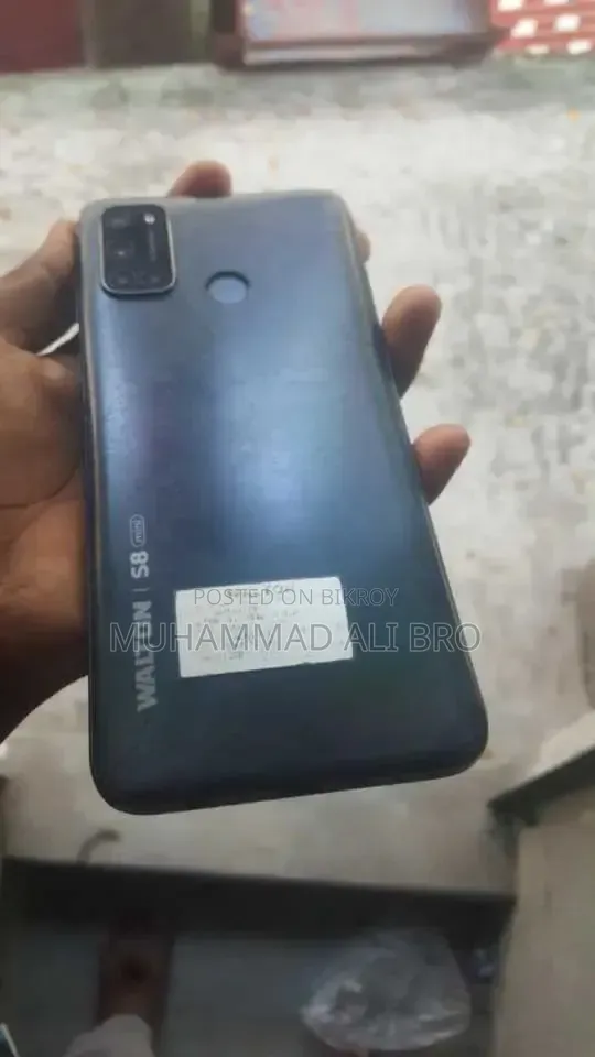 Walton 4 GB Gray