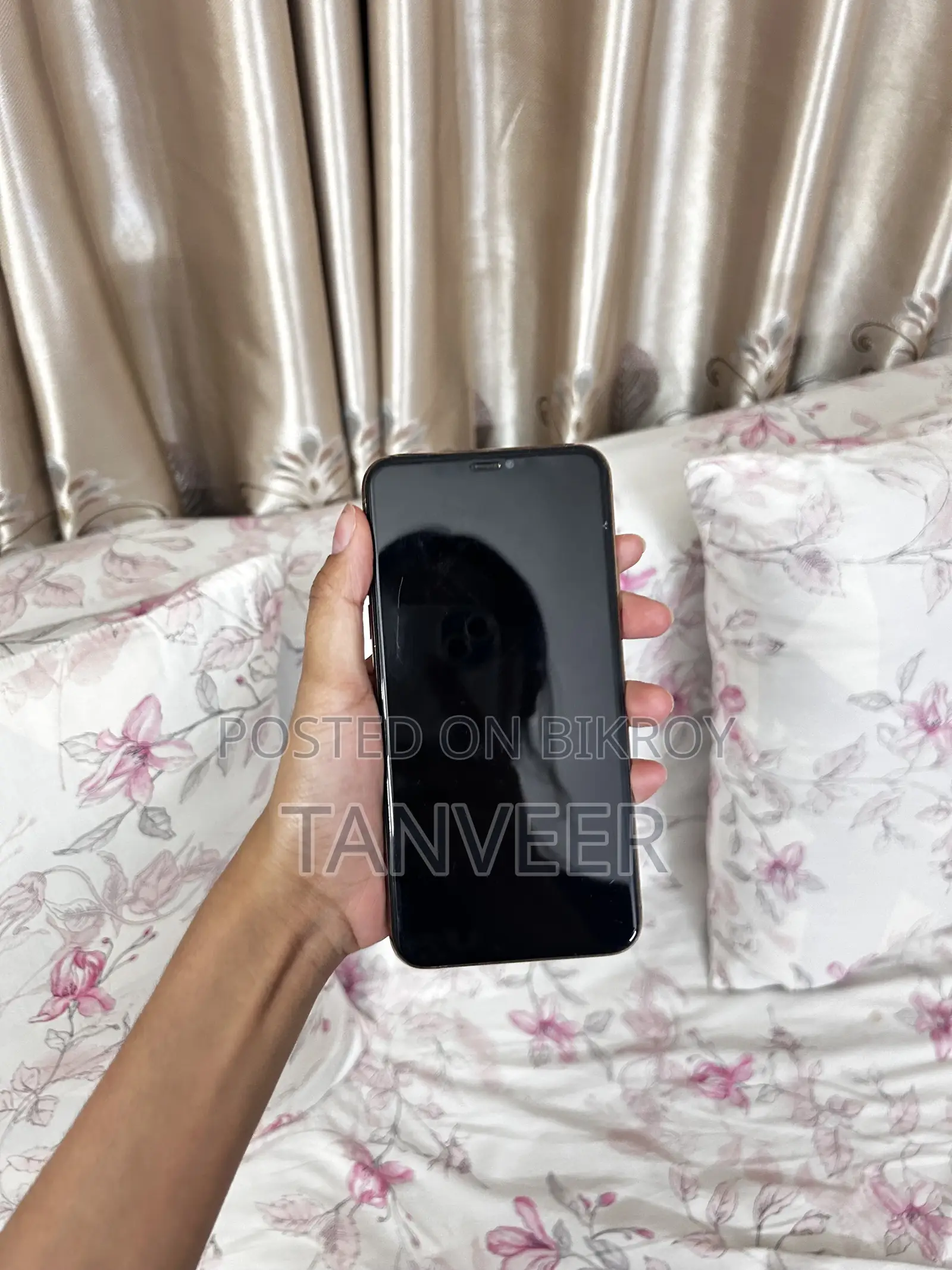 অ্যাপল আইফোন ১১ প্রো ম্যাক্স ২৫৬ জিবি গোল্ড