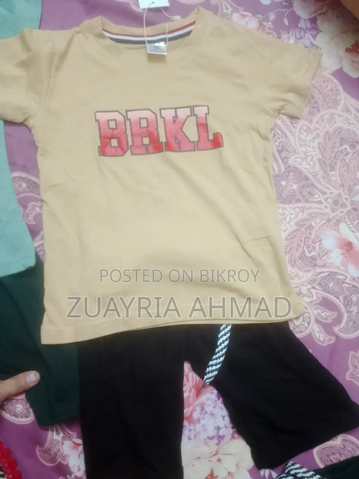 বেবি টি-শার্ট এবং প্যান্ট