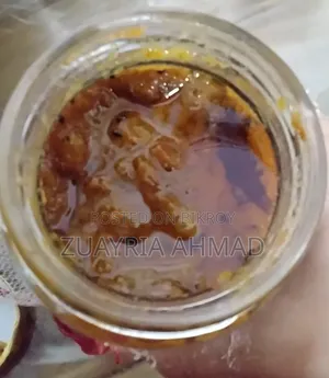 আমের আচার, রসুনের আচার, বোম্বাই নাগা মরিচ দিয়ে রসুন।