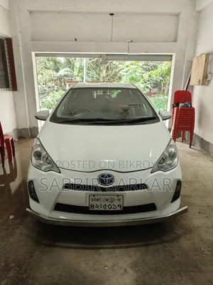 Toyota Aqua 2013 Pearl