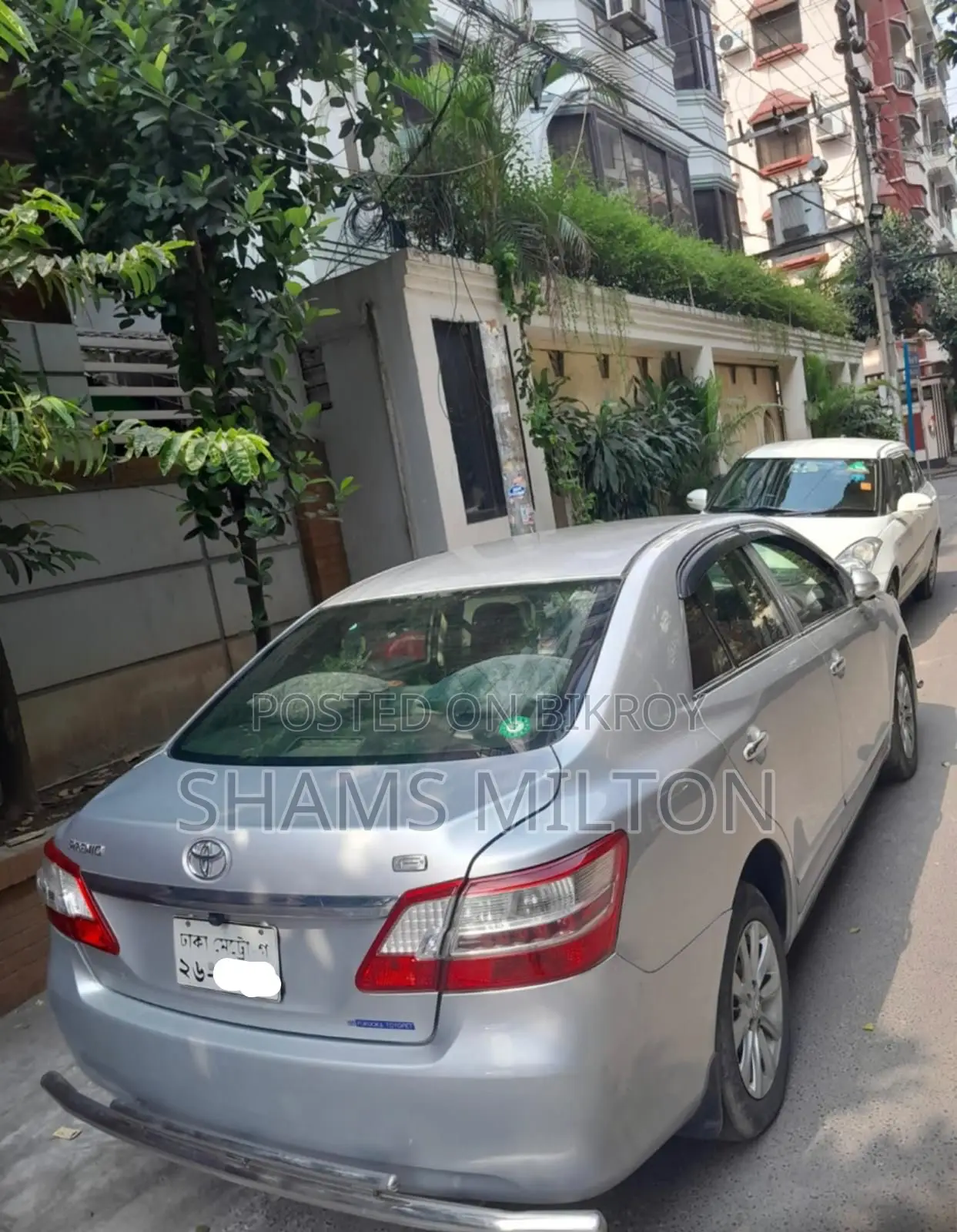 Toyota Premio 2012 Silver