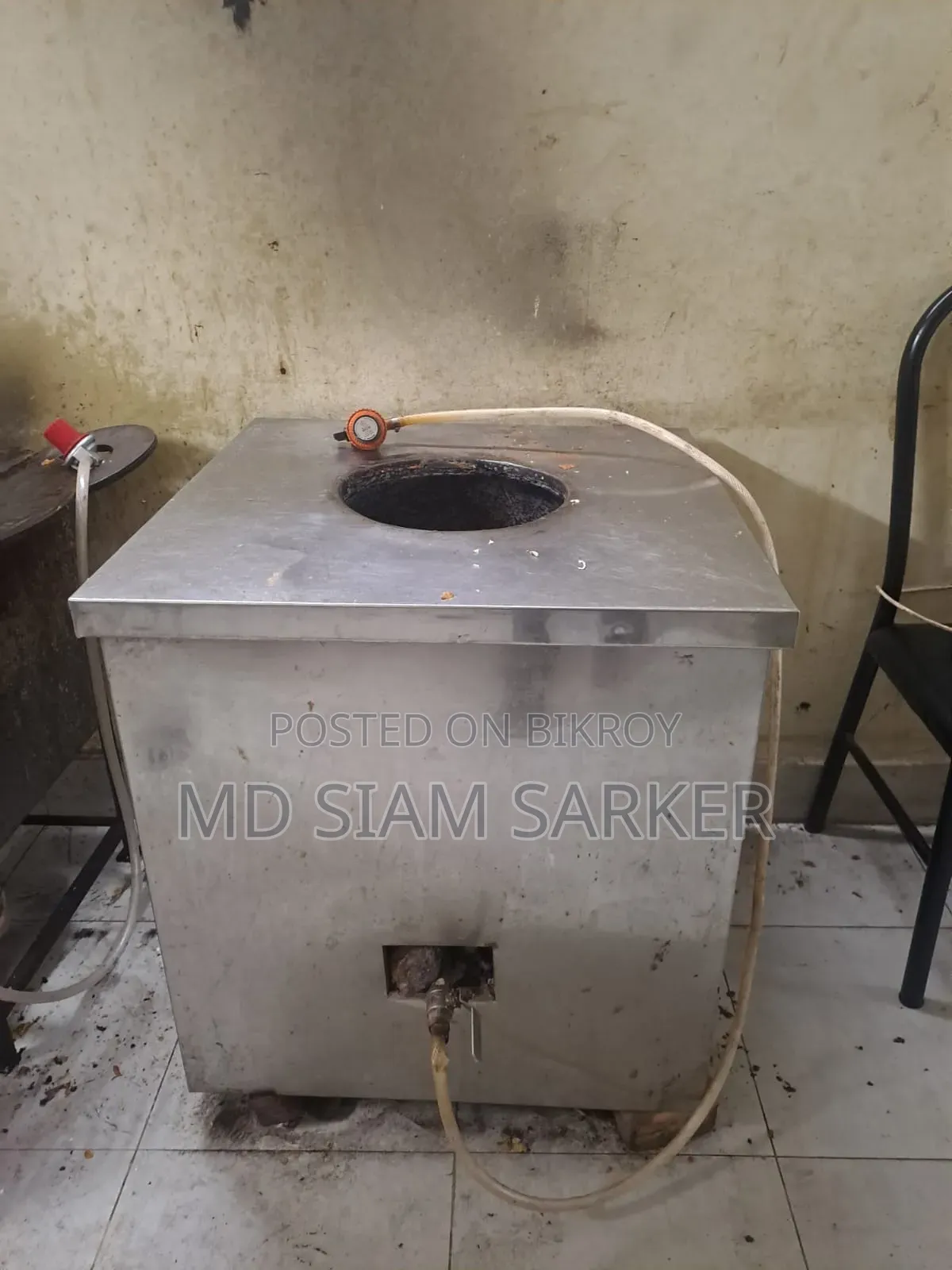 A Tandoori Roti making machine for sale