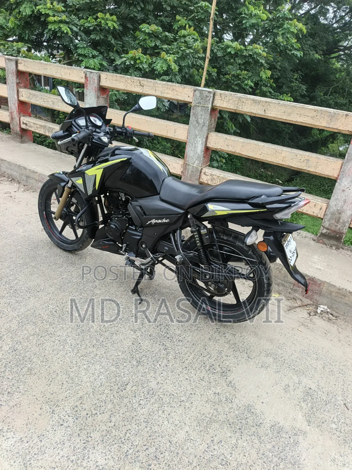 TVS Apache RTR 160 2V ABS 2023 Black