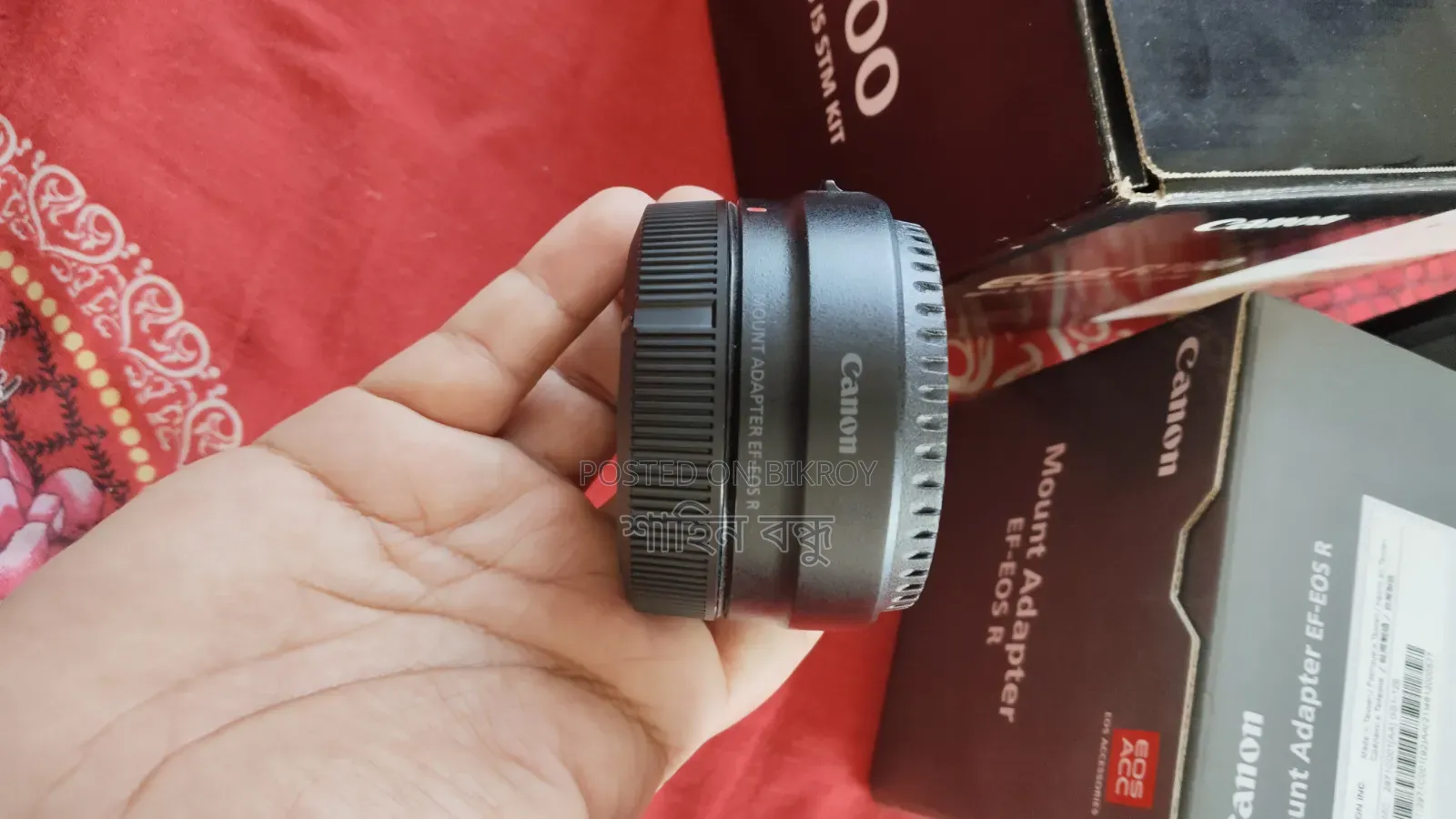 Canon R100