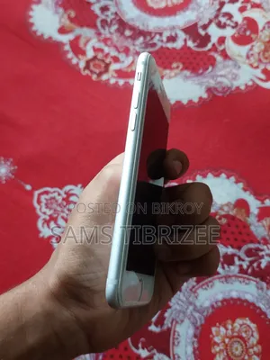 Apple iPhone 7 128 GB Silver