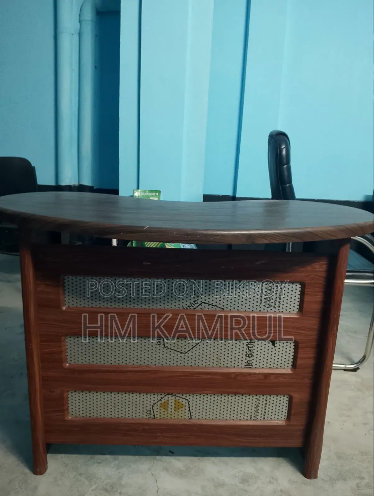Some office furniture for sale