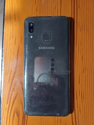 Samsung Galaxy A20 32 GB Black