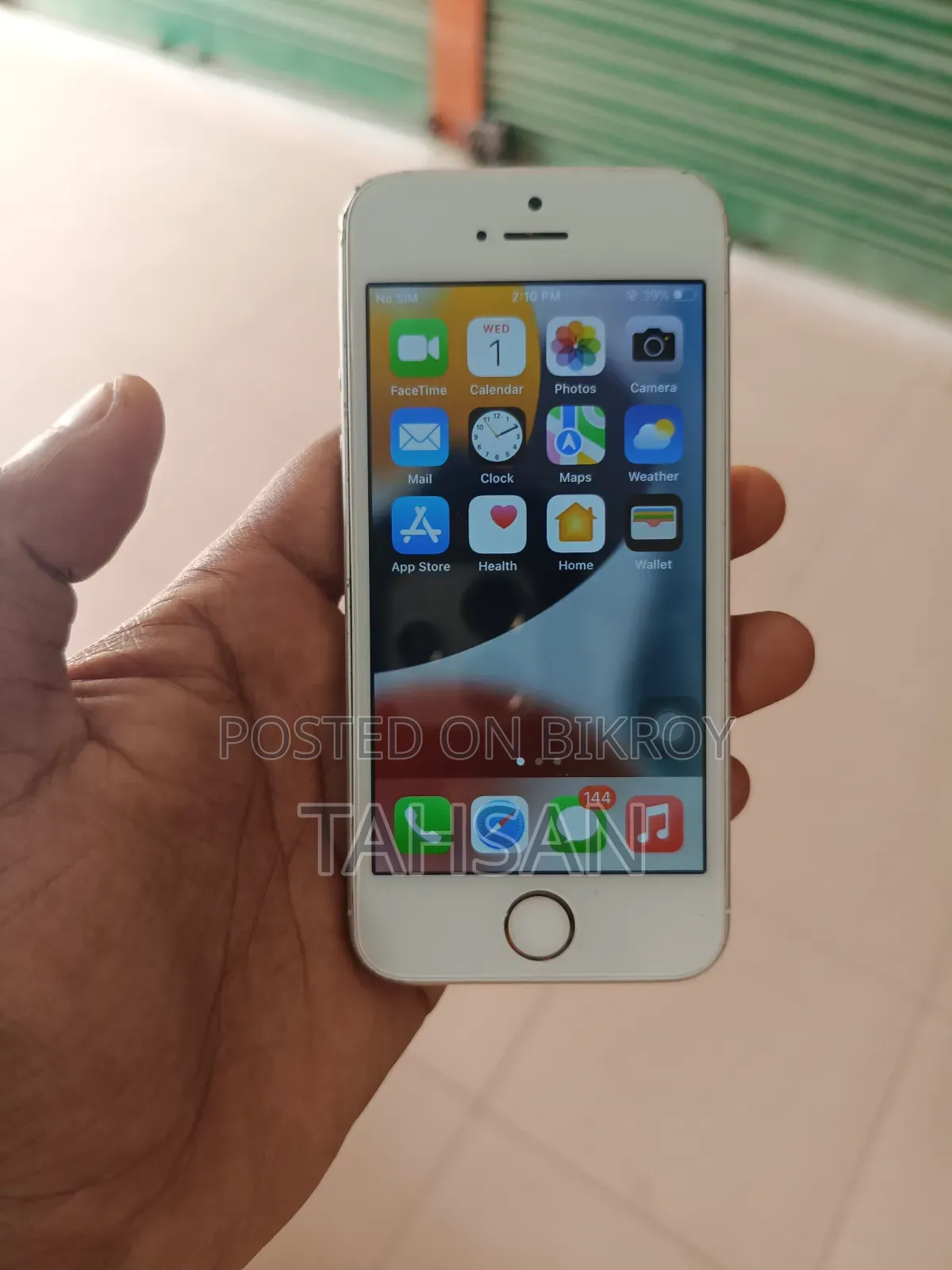 Apple iPhone SE 32 GB White
