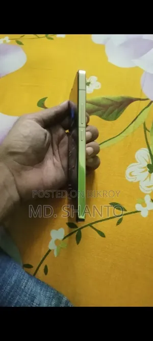 Vivo V23 256 GB Gold