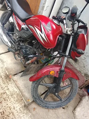 Honda 2022 Red