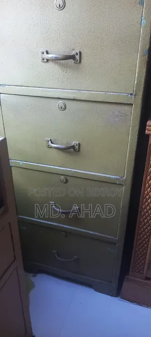 ফাইল কেবিনেট বিক্রি করা হবে