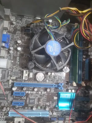 Desktop Computer MSI 4GB AMD A8 SSD 512GB