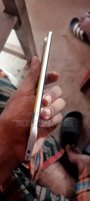 Tecno Pova 5G 128 GB White