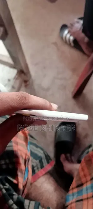 Tecno Pova 5G 128 GB White