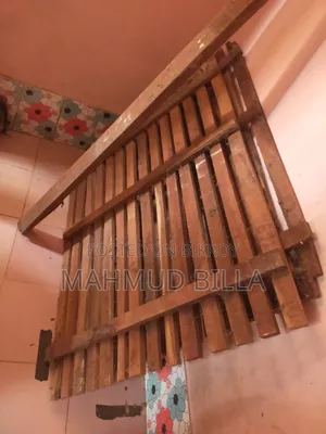 Semi Double Bed