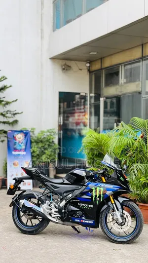 ইয়ামাহা ২০২৪ ব্ল্যাক