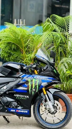 Yamaha 2025 Black
