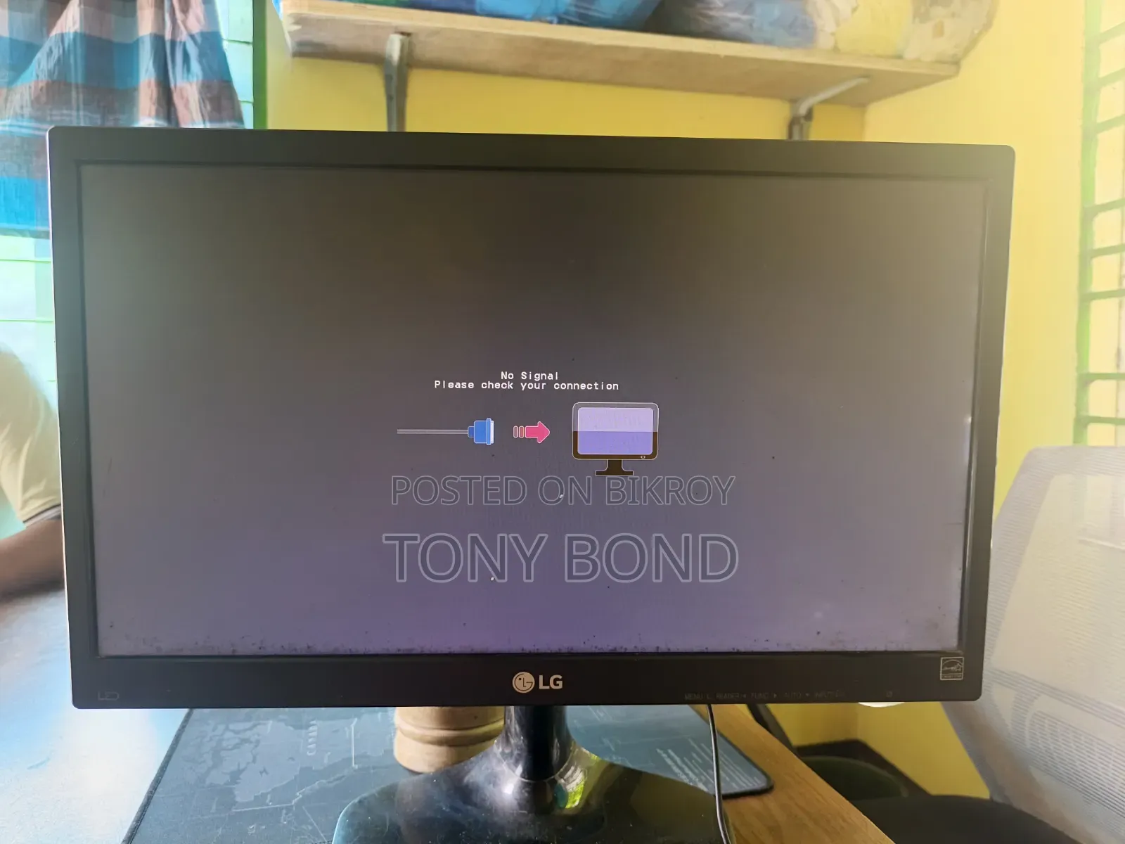 Monitor 22"