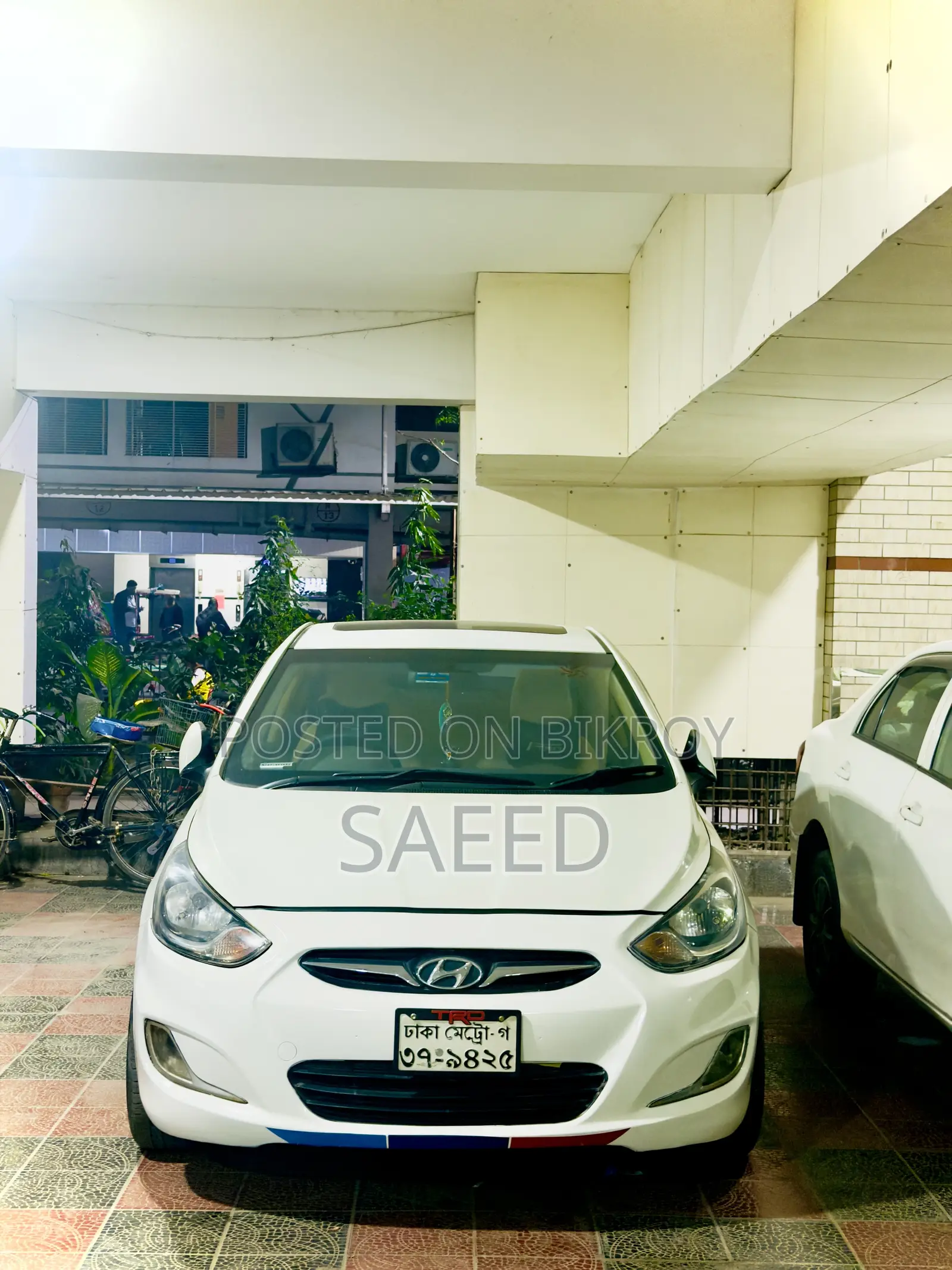হুন্দাই অ্যাকসেন্ট ২০১৪ সাদা